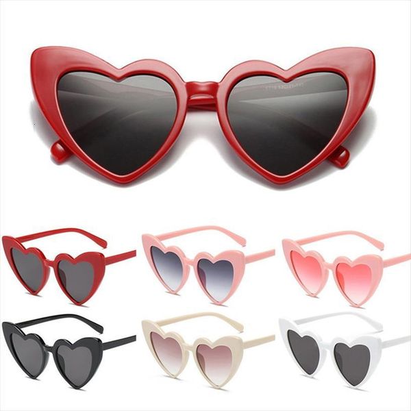 brand designer vintage sunglass fashion love heart sunglasses women cute retro cat eye red female, White;black
brand designer vintage sunglass fashion love heart sunglasses women cute retro cat eye red female, White;black