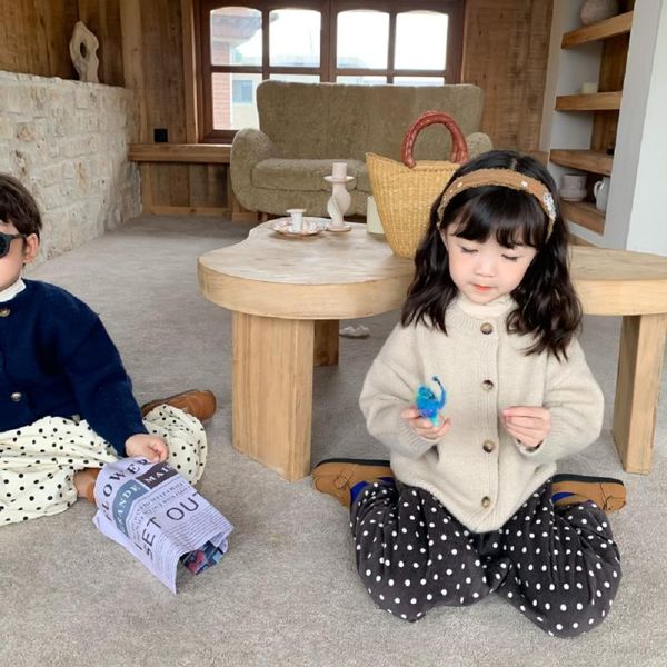 jackets 2021 autumn high-quality factory price male treasure female korean casual sweater children simple knitted jacket, Blue;gray
jackets 2021 autumn high-quality factory price male treasure female korean casual sweater children simple knitted jacket, Blue;gray