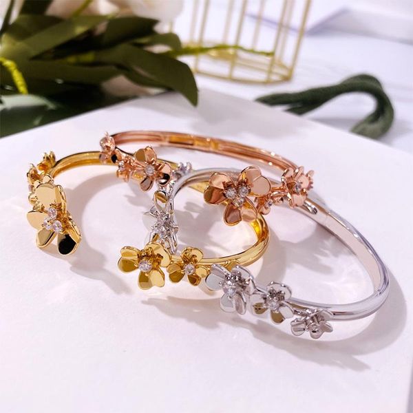 bangle 2021 fashion luxury jewelry ladies double flowers opening bracelet stylish simple creative personality for party, Black
bangle 2021 fashion luxury jewelry ladies double flowers opening bracelet stylish simple creative personality for party, Black