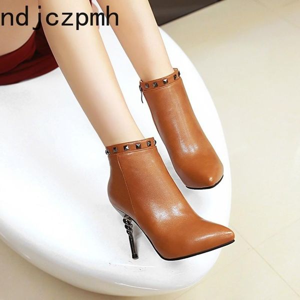 boots ankle autumn and winter the fashion pointed zipper rivet fine heel high short tube women's shoes size 34-43 black
boots ankle autumn and winter the fashion pointed zipper rivet fine heel high short tube women's shoes size 34-43 black