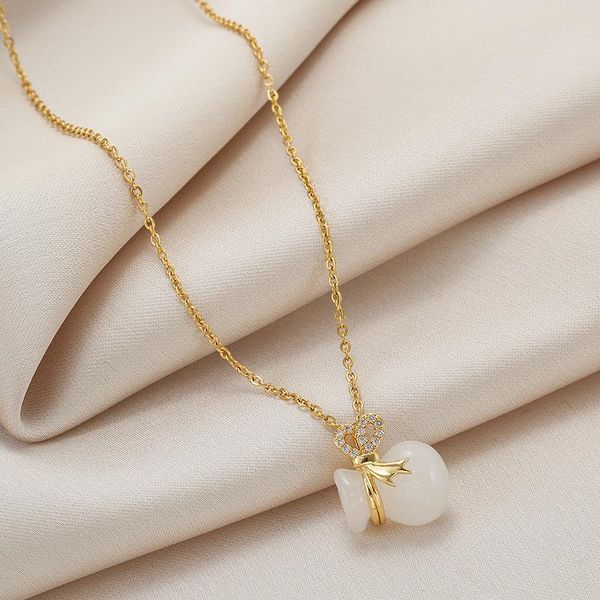 chains 2021 female butterfly pendant necklace light luxury personality clavicle chain jewelry lady birthday gift, Silver
chains 2021 female butterfly pendant necklace light luxury personality clavicle chain jewelry lady birthday gift, Silver