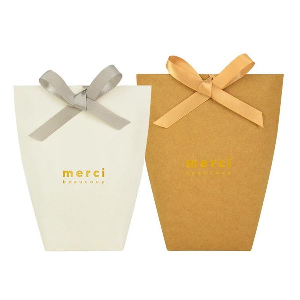 gift wrap 5pcs/lot kraft paper bag bronzing "merci" candy box french thank you wedding favors package birthday party bags
gift wrap 5pcs/lot kraft paper bag bronzing "merci" candy box french thank you wedding favors package birthday party bags