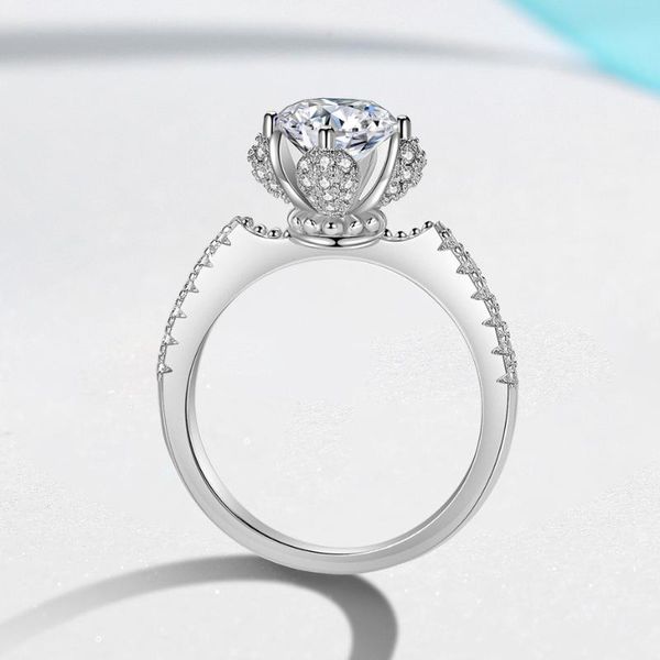cluster rings 2021 fashion cute flower soild 925 sterling silver wedding ring diamond party engagement brand with box jewelry for women gift, Golden;silver
cluster rings 2021 fashion cute flower soild 925 sterling silver wedding ring diamond party engagement brand with box jewelry for women gift, Golden;silver