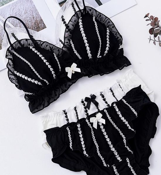 bras sets heart embroidery cute bra & panties set ruffles trim wirechiffon soft underwear sleep intimates kawaii lolita, Red;black
bras sets heart embroidery cute bra & panties set ruffles trim wirechiffon soft underwear sleep intimates kawaii lolita, Red;black