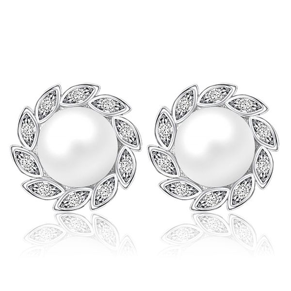 imitation s925 pure silver earrings korean version simple micro inlaid zircon fresh water pearl flower female student ear jewelry, Black
imitation s925 pure silver earrings korean version simple micro inlaid zircon fresh water pearl flower female student ear jewelry, Black