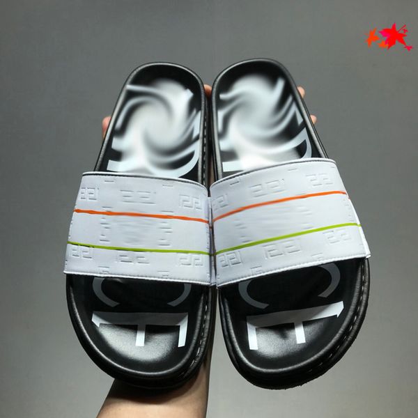 luxurys men slippers designer rubber slides sandal mens designers flat fashion shoes beach flip flops flower with box size 39-45 -g385, Black
luxurys men slippers designer rubber slides sandal mens designers flat fashion shoes beach flip flops flower with box size 39-45 -g385, Black