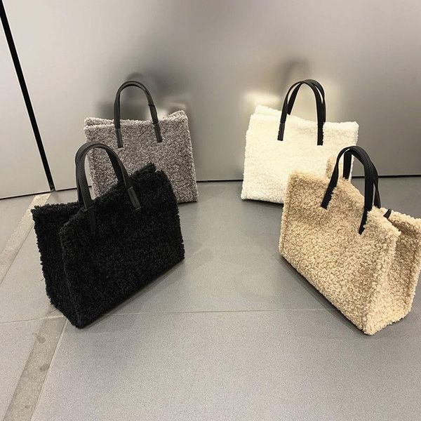 evening bags south korea ins lamb hair bag women's portable plush cute one shoulder slant span in winter 2021
evening bags south korea ins lamb hair bag women's portable plush cute one shoulder slant span in winter 2021