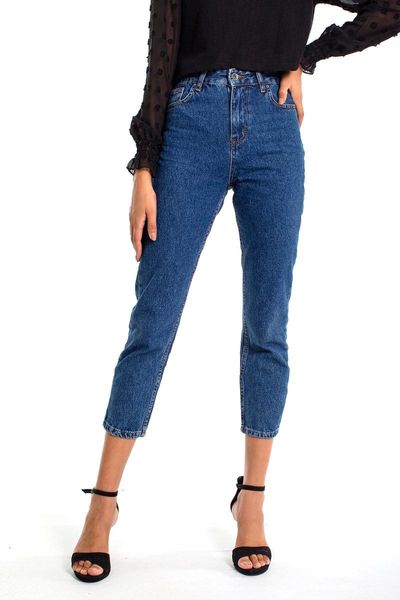 women's blue classic style 5-pocket high waist straight leg mom jean 98% cotton 2% spandex jeans
women's blue classic style 5-pocket high waist straight leg mom jean 98% cotton 2% spandex jeans