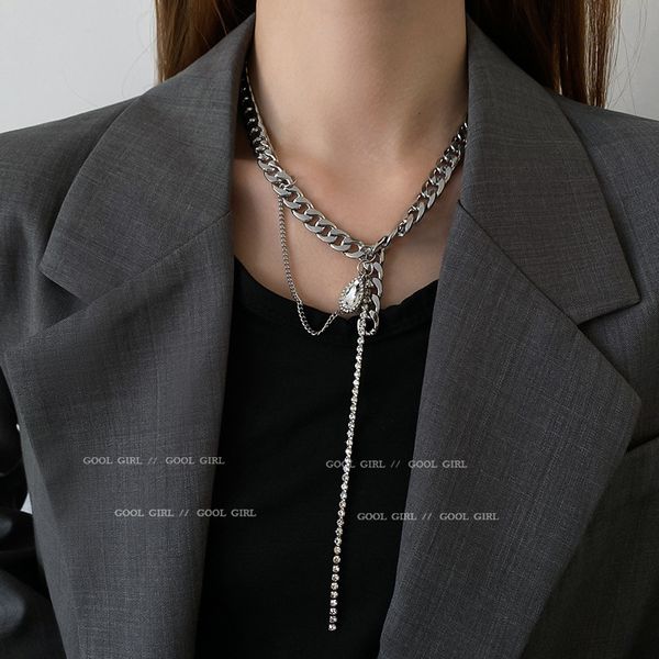 diamond water drop tassel necklace heavy metal exaggeration temperament clavicle chain hip hop personality simple neck jewelry, Black
diamond water drop tassel necklace heavy metal exaggeration temperament clavicle chain hip hop personality simple neck jewelry, Black