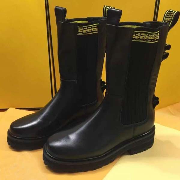 luxury womens boots brand desert martin boot platform genuine leather flat heel work shoes size 35-42 with box, Black
luxury womens boots brand desert martin boot platform genuine leather flat heel work shoes size 35-42 with box, Black