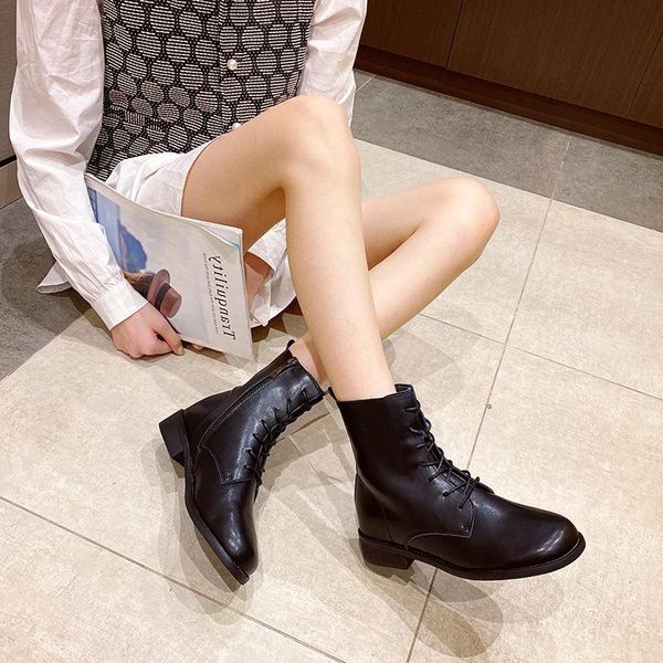 boots head front lace up thick heel short natural women's round in autumn winter 2021 black korean
boots head front lace up thick heel short natural women's round in autumn winter 2021 black korean