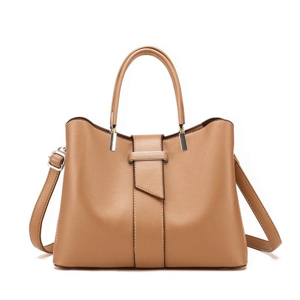 evening bags fashion women's pu leather messenger bag solid color simple ladies shoulder casual retro large capacity elegant handbags
evening bags fashion women's pu leather messenger bag solid color simple ladies shoulder casual retro large capacity elegant handbags