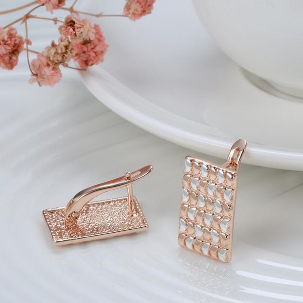 stud luxury women engagement earring full paved cz stone rose gold elegant simple fine jewelry diamond earrings, Golden;silver
stud luxury women engagement earring full paved cz stone rose gold elegant simple fine jewelry diamond earrings, Golden;silver