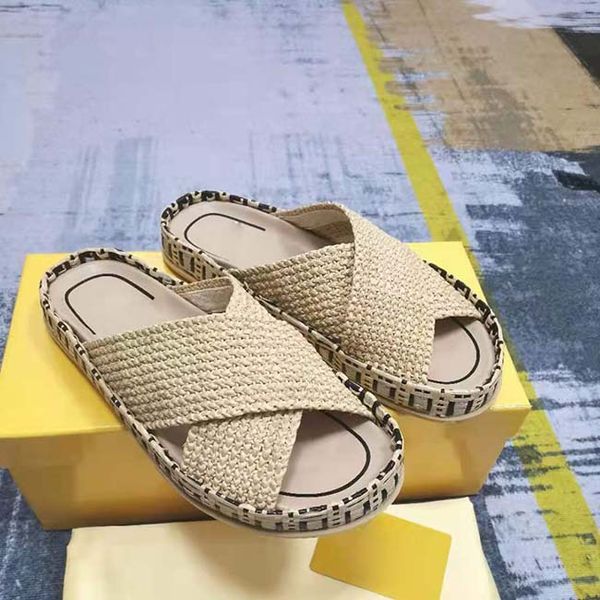 2021 high-quality weave leather summer slipper women's flat-bottomed reflective slippers outdoor lazy shoes beach sandals large size 35, Black
2021 high-quality weave leather summer slipper women's flat-bottomed reflective slippers outdoor lazy shoes beach sandals large size 35, Black