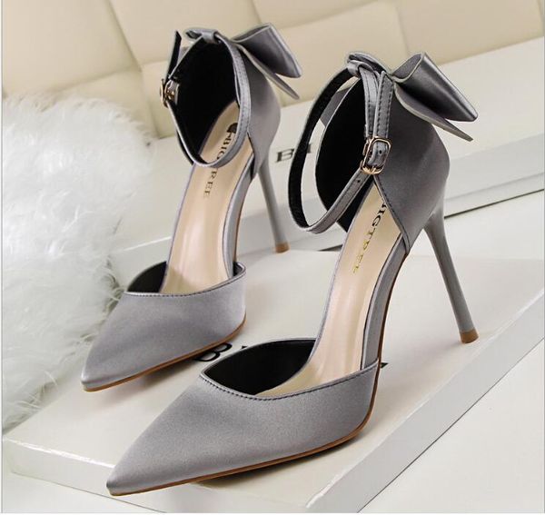 american high heels imit silk women's wedding shoes pointed mouth show thin night club single red party shoeses, Black
american high heels imit silk women's wedding shoes pointed mouth show thin night club single red party shoeses, Black