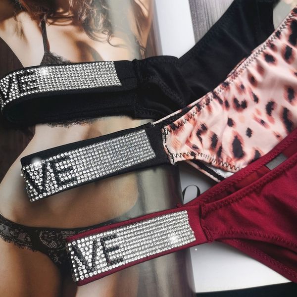 3Yf sexy rhinestone stretch milk silk fabric womens underwear women's low waist half pack milk bikinihip high bras fork bikini t-pants, Red;black
3Yf sexy rhinestone stretch milk silk fabric womens underwear women's low waist half pack milk bikinihip high bras fork bikini t-pants, Red;black