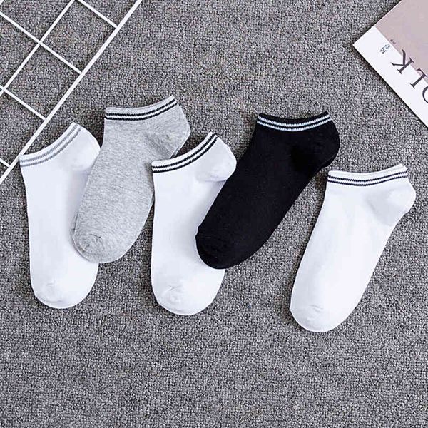 socks men's solid cotton spring and summer sports low shallow mouth boat sweat absorption ventilation, Black;white
socks men's solid cotton spring and summer sports low shallow mouth boat sweat absorption ventilation, Black;white