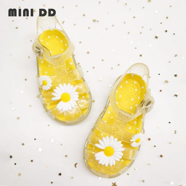 mini dd high summer 2021 small daisy girl sandals flower kids jelly shoes korean children roma beach dd016, Black;red
mini dd high summer 2021 small daisy girl sandals flower kids jelly shoes korean children roma beach dd016, Black;red
