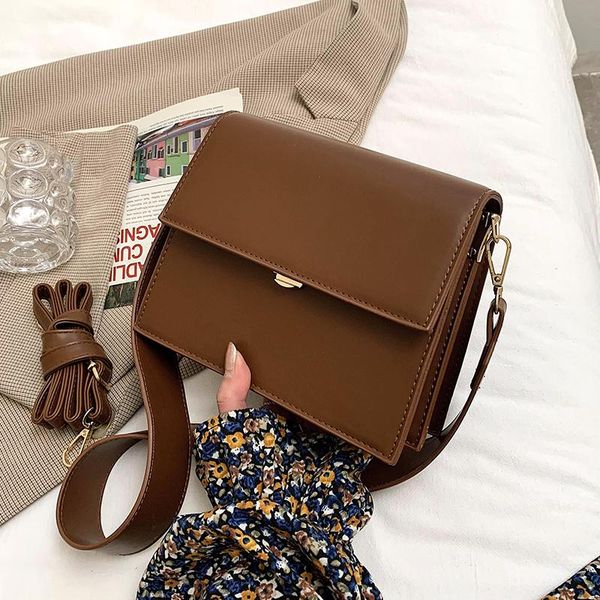 niche design handbags 2021 fashion messenger bag shoulder square underarm dual-use width: 20cm bags