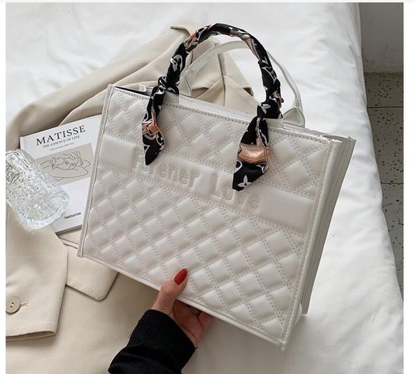 luxury brand single shoulder bags for women canvas handbag square large totes bag quilted design scarf clutches 0351
luxury brand single shoulder bags for women canvas handbag square large totes bag quilted design scarf clutches 0351