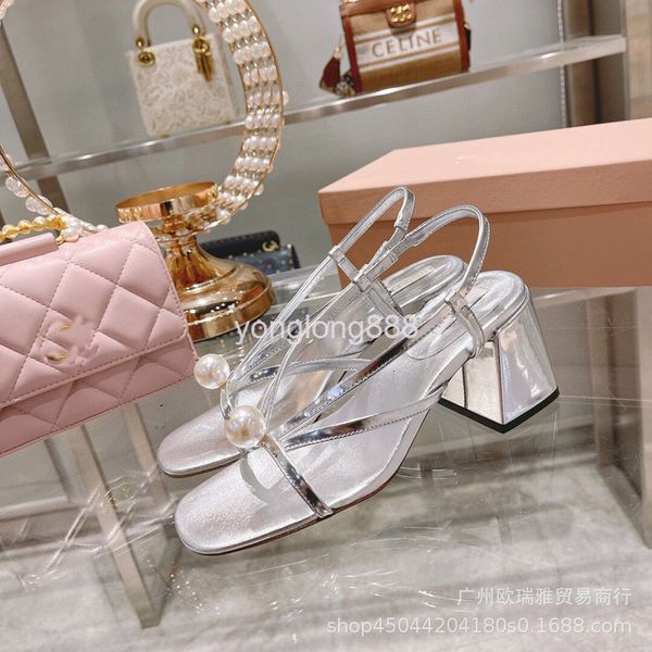 dress shoes summer round head thick heel leisure cow patent leather cross band sandals pearl high heels roman women's shoes, Black
dress shoes summer round head thick heel leisure cow patent leather cross band sandals pearl high heels roman women's shoes, Black