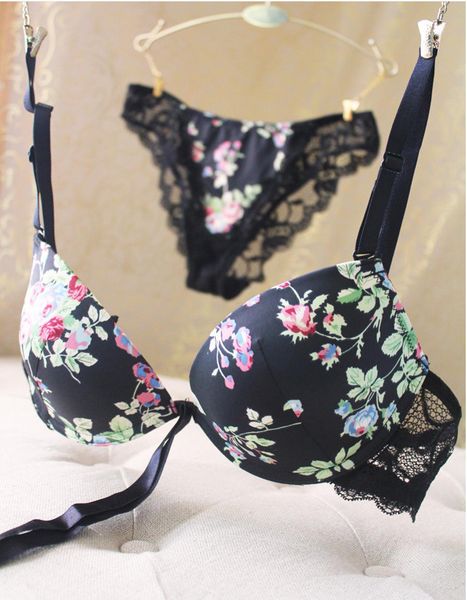 bra set 9075 french flower lace gathered thin floral deep v-shaped underwear, Red;black
bra set 9075 french flower lace gathered thin floral deep v-shaped underwear, Red;black