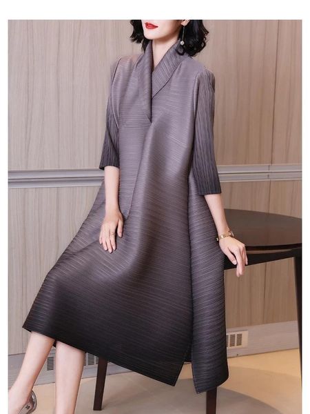 casual dresses fashion pleated skirt fat mm dress small autumn 2021 female mother loose temperament plus size women's clothing, Black;gray
casual dresses fashion pleated skirt fat mm dress small autumn 2021 female mother loose temperament plus size women's clothing, Black;gray