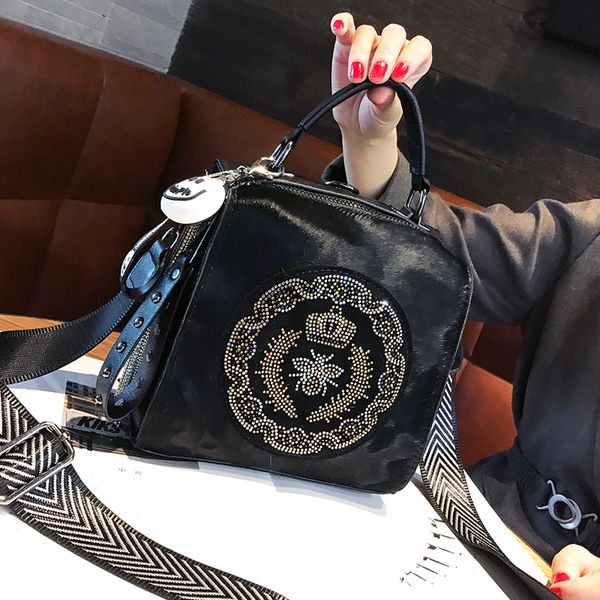 new arrivals hinestone horsehair hand bag for women square small backpack fashion multi-purpose broadband one-shoulder diagona
new arrivals hinestone horsehair hand bag for women square small backpack fashion multi-purpose broadband one-shoulder diagona