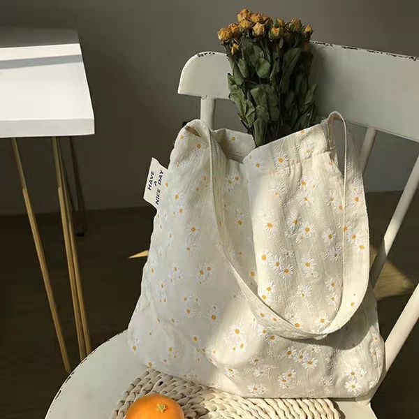 cute canvas bag, lady bag, student shopping bag, shoulder net celebrity belt, fashion hand embroidered
cute canvas bag, lady bag, student shopping bag, shoulder net celebrity belt, fashion hand embroidered