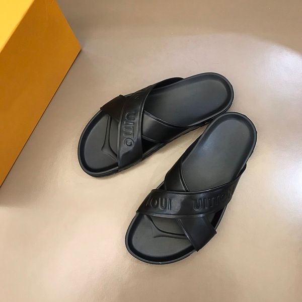 2021ss men beach slippers summer fashion popular flip flops genuine leather male slippers metal slides flat men slippers large size 38-45, Black
2021ss men beach slippers summer fashion popular flip flops genuine leather male slippers metal slides flat men slippers large size 38-45, Black
