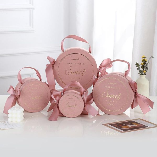 gift wrap 1pcs creative round flower paper boxes bouquet packing case lid hug bucket presents wedding candy packaging box
gift wrap 1pcs creative round flower paper boxes bouquet packing case lid hug bucket presents wedding candy packaging box