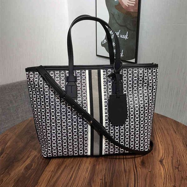 tb women's 2021 summer new leather bag tote shopping large capacity single shoulder messenger
tb women's 2021 summer new leather bag tote shopping large capacity single shoulder messenger