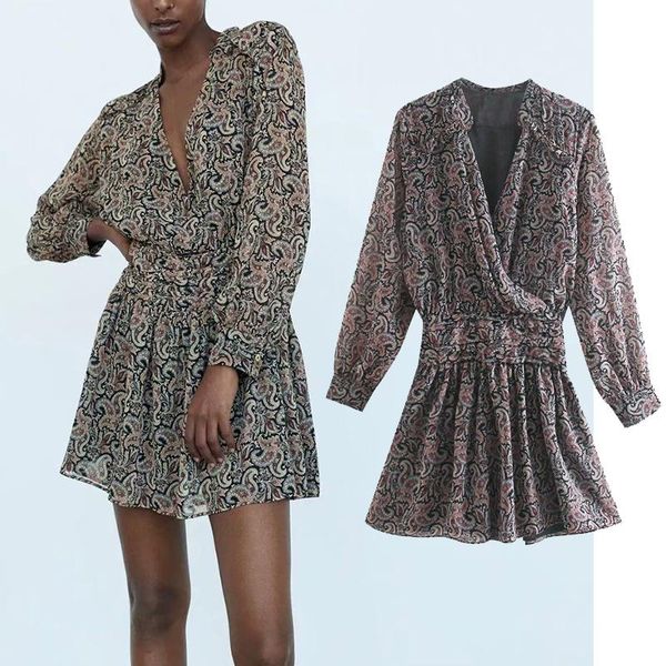 casual dresses 2021 fashion retro printing dress deep v-neck collar long sleeve women mini slim waist chic party, Black;gray
casual dresses 2021 fashion retro printing dress deep v-neck collar long sleeve women mini slim waist chic party, Black;gray