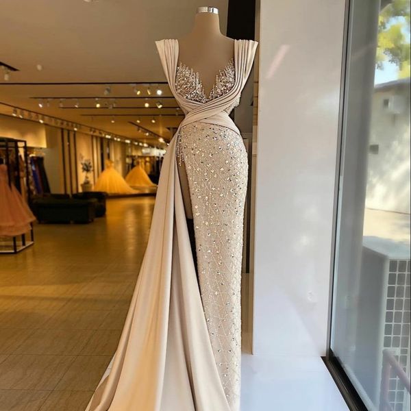 2021 khaki mermaid evening gowns satin bling beads women formal party prom dress high slit sweep train vestidos de fiesta, Black;red
2021 khaki mermaid evening gowns satin bling beads women formal party prom dress high slit sweep train vestidos de fiesta, Black;red