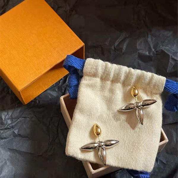 ea110 new arrival friends 18k white gold plated stud earrings four leaf earring for women jewelry box need extra cost, Golden;silver
ea110 new arrival friends 18k white gold plated stud earrings four leaf earring for women jewelry box need extra cost, Golden;silver