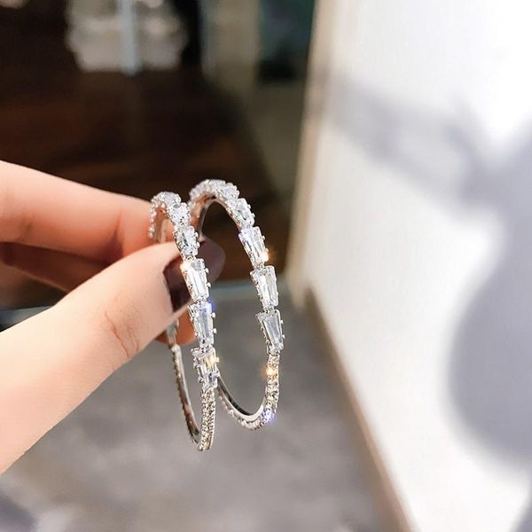 hoop & huggie arlie shine big round geometric zircon earrings for women design circle crystal wedding jewelry party gifts, Golden;silver
hoop & huggie arlie shine big round geometric zircon earrings for women design circle crystal wedding jewelry party gifts, Golden;silver