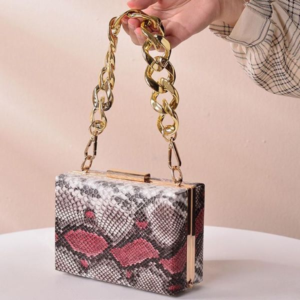 evening bags luxury 2021 summer fashion design dinner shoulder leather bag snake print handheld small square makeup
evening bags luxury 2021 summer fashion design dinner shoulder leather bag snake print handheld small square makeup