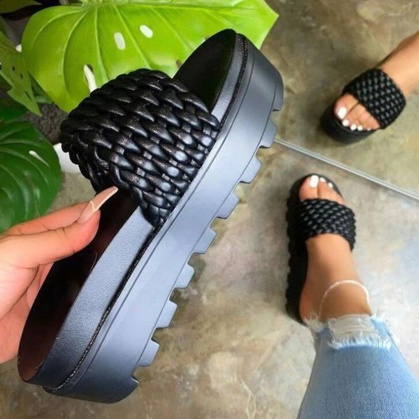 spring/summer women's high-heeled pu sponge cake sole rubber super thick-soled slippers woven pattern female sandals, Black
spring/summer women's high-heeled pu sponge cake sole rubber super thick-soled slippers woven pattern female sandals, Black