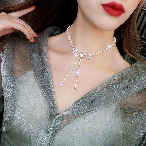 chokers korean version of the explosive temperament clavicle chain female 2021 long fashion crystal bow super fairy gift, Golden;silver
chokers korean version of the explosive temperament clavicle chain female 2021 long fashion crystal bow super fairy gift, Golden;silver