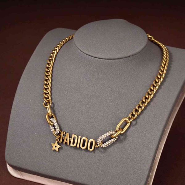 luxury designer fashion necklace d / dijia star diamond inlaid letter neck chain a series of style accessories, Red;brown
luxury designer fashion necklace d / dijia star diamond inlaid letter neck chain a series of style accessories, Red;brown