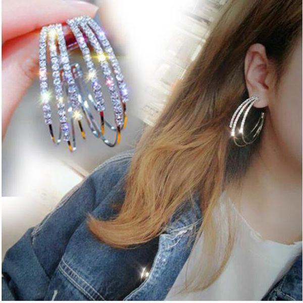 hoop & huggie large crystal earrings fashion simple round shiny big earring for women girls jewelryparty gift, Golden;silver
hoop & huggie large crystal earrings fashion simple round shiny big earring for women girls jewelryparty gift, Golden;silver