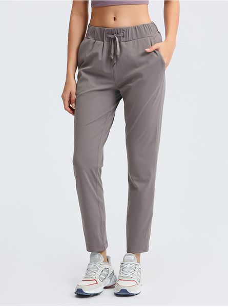 yoga outfit leggings with loose straight-leg pants drawstring waist drape sports and leisure stretch cropped
yoga outfit leggings with loose straight-leg pants drawstring waist drape sports and leisure stretch cropped