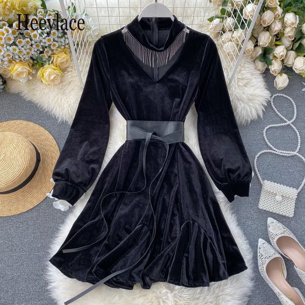casual dresses french retro black velvet dress women halter tassel hollow out v neck party autumn winter long sleeve vintage, Black;gray
casual dresses french retro black velvet dress women halter tassel hollow out v neck party autumn winter long sleeve vintage, Black;gray