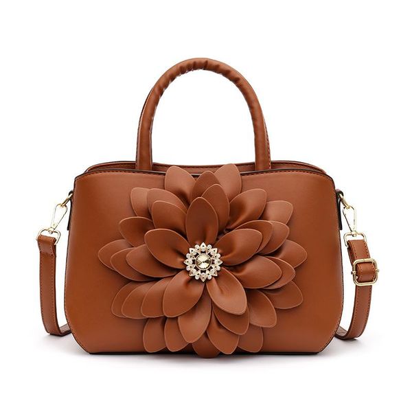 evening bags summer women's bag fresh sweet large-capacity handbag flower one shoulder stiletto
evening bags summer women's bag fresh sweet large-capacity handbag flower one shoulder stiletto
