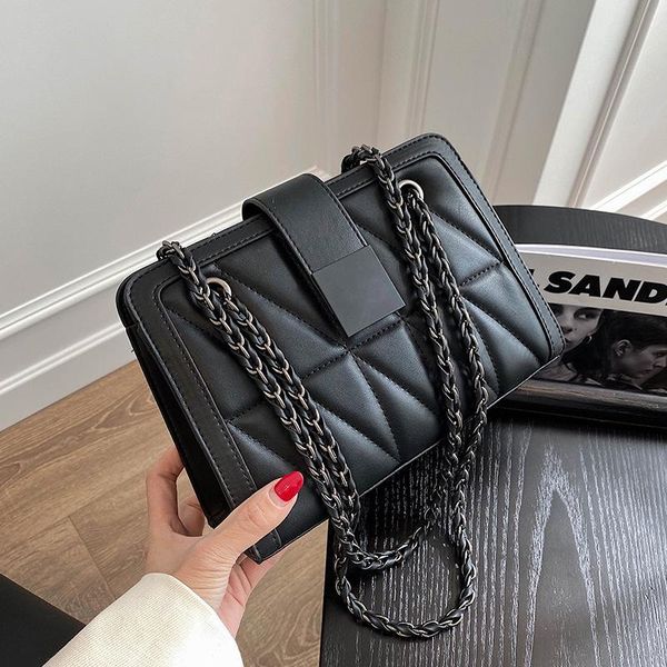 spring and summer high-quality pu chain handbags2021 trendy fashion ladies one-shoulder messenger bag simple small square cross body
spring and summer high-quality pu chain handbags2021 trendy fashion ladies one-shoulder messenger bag simple small square cross body