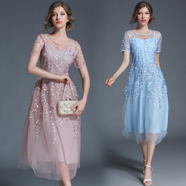 boutique dress 2021 summer high end heavy industry mesh embroidery short sleeve slim middle long a-line, Black;pink
boutique dress 2021 summer high end heavy industry mesh embroidery short sleeve slim middle long a-line, Black;pink