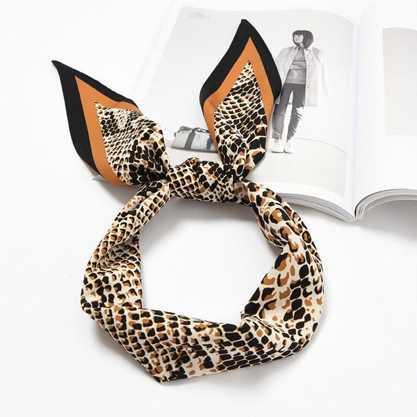scarves rhombus cute silk bandana women fashion triangle shape neck scarf head wear great match for headband, Blue;gray
scarves rhombus cute silk bandana women fashion triangle shape neck scarf head wear great match for headband, Blue;gray