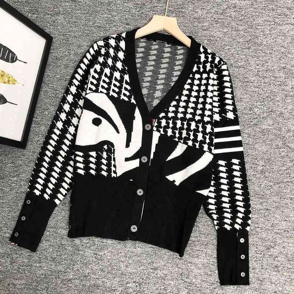 sweater knit tb ted cardigan women's autumn 2021 thousand bird check color matching loose v-neck net red short long sleeve coat, White;black
sweater knit tb ted cardigan women's autumn 2021 thousand bird check color matching loose v-neck net red short long sleeve coat, White;black