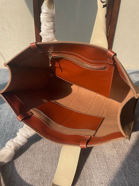 woody tote bag designer bag winter luxury purse wool felt calfskin leather handbag canvas classic fashion casual for women's clutch sho
woody tote bag designer bag winter luxury purse wool felt calfskin leather handbag canvas classic fashion casual for women's clutch sho