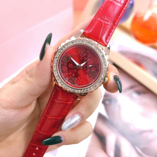 the 2022 new three stitches quartz watch fashion watches diamond-encrusted watch for ladies role wristwatches leather strap, Slivery;brown
the 2022 new three stitches quartz watch fashion watches diamond-encrusted watch for ladies role wristwatches leather strap, Slivery;brown
